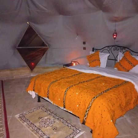 Restcamp Ergchebbi Hotel Merzouga Bagian luar foto