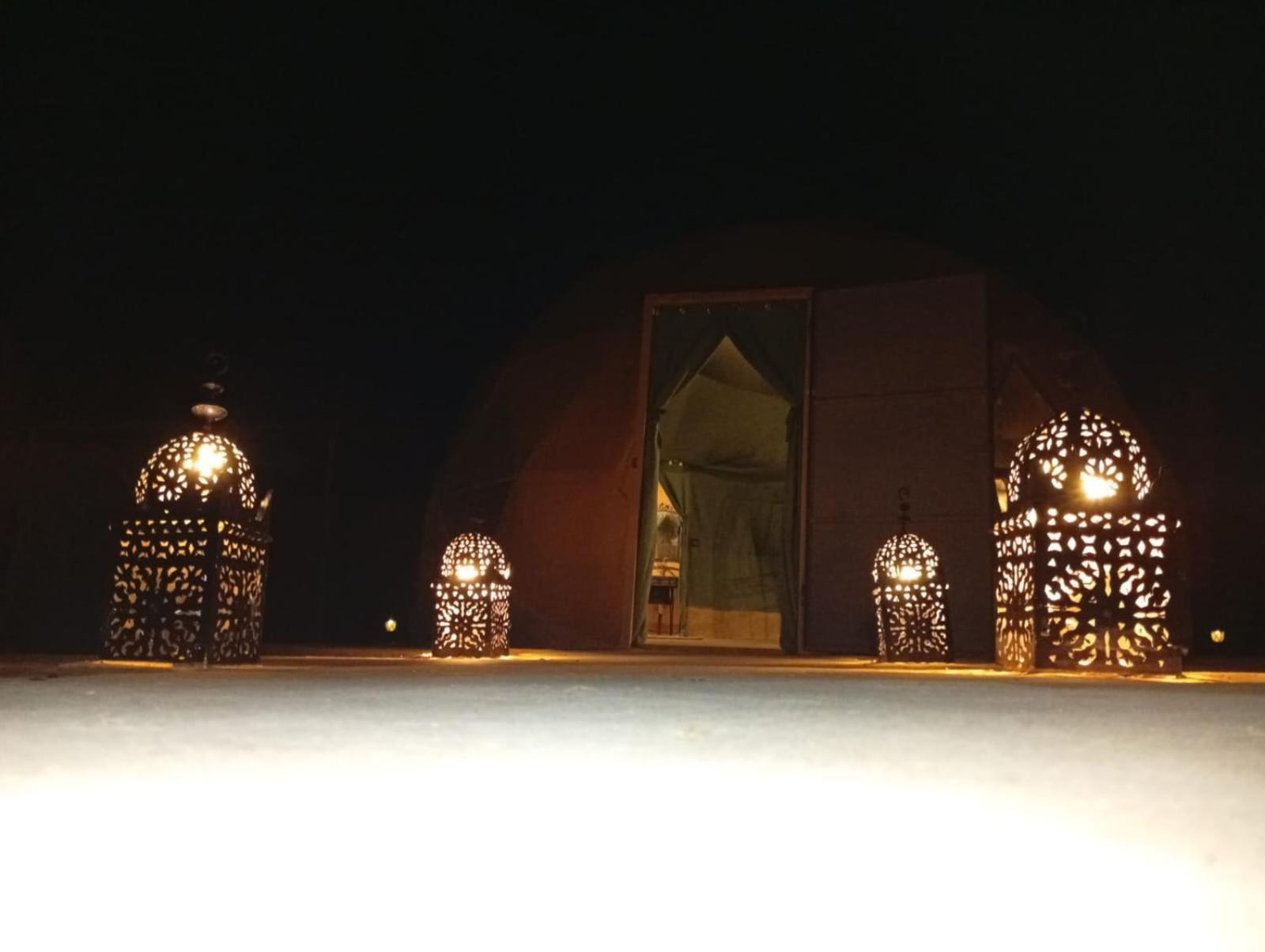 Restcamp Ergchebbi Hotel Merzouga Bagian luar foto